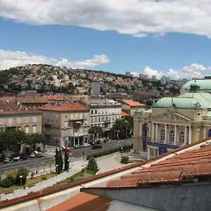 In Center Apartment Rijeka